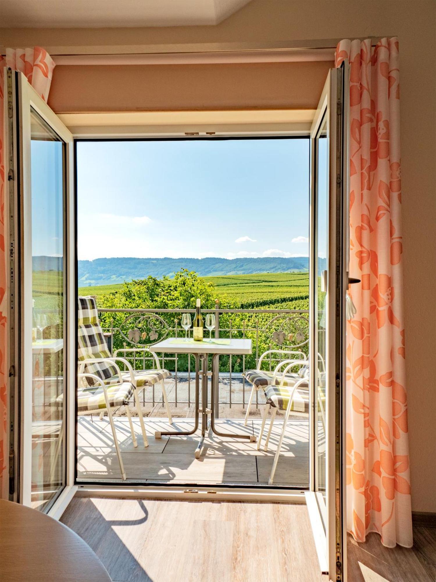 Ferienweingut Winnebeck Kowerich ภายนอก รูปภาพ