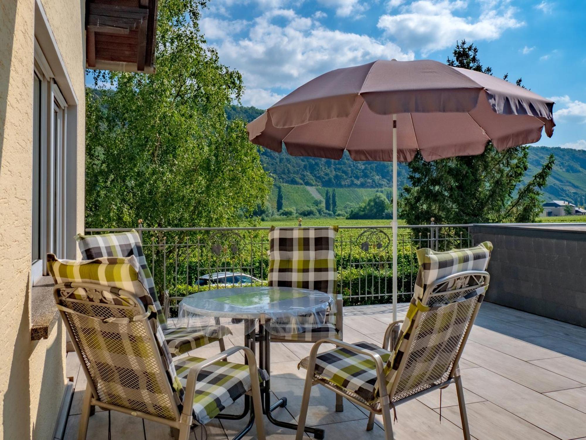 Ferienweingut Winnebeck Kowerich ภายนอก รูปภาพ