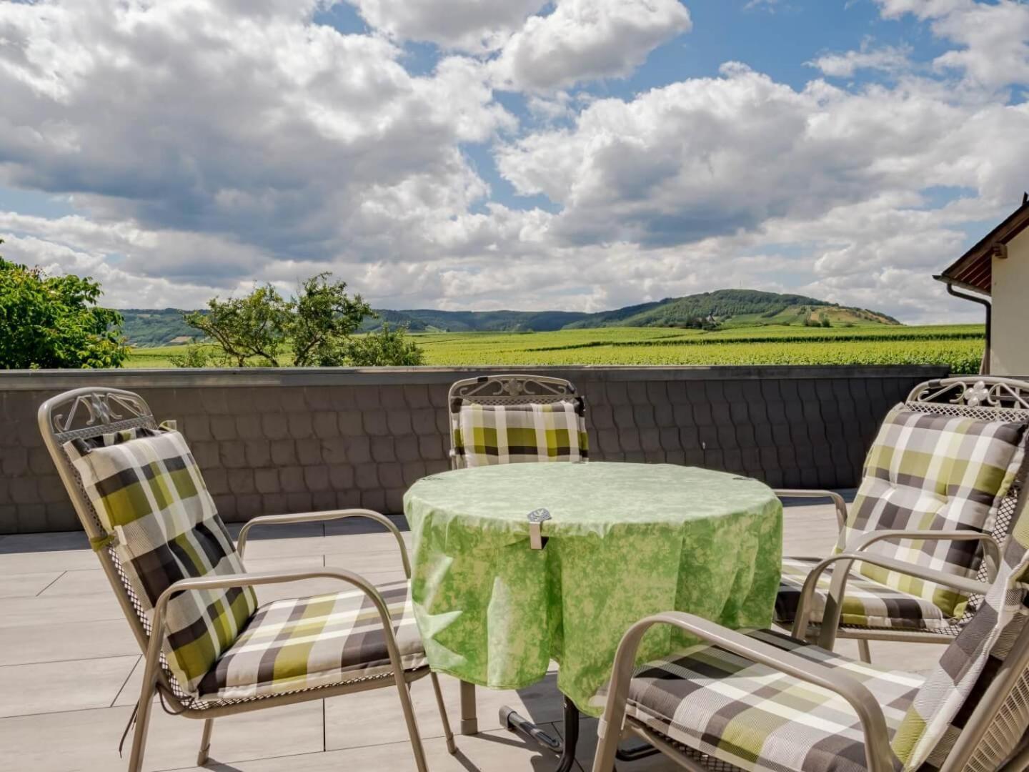 Ferienweingut Winnebeck Kowerich ภายนอก รูปภาพ